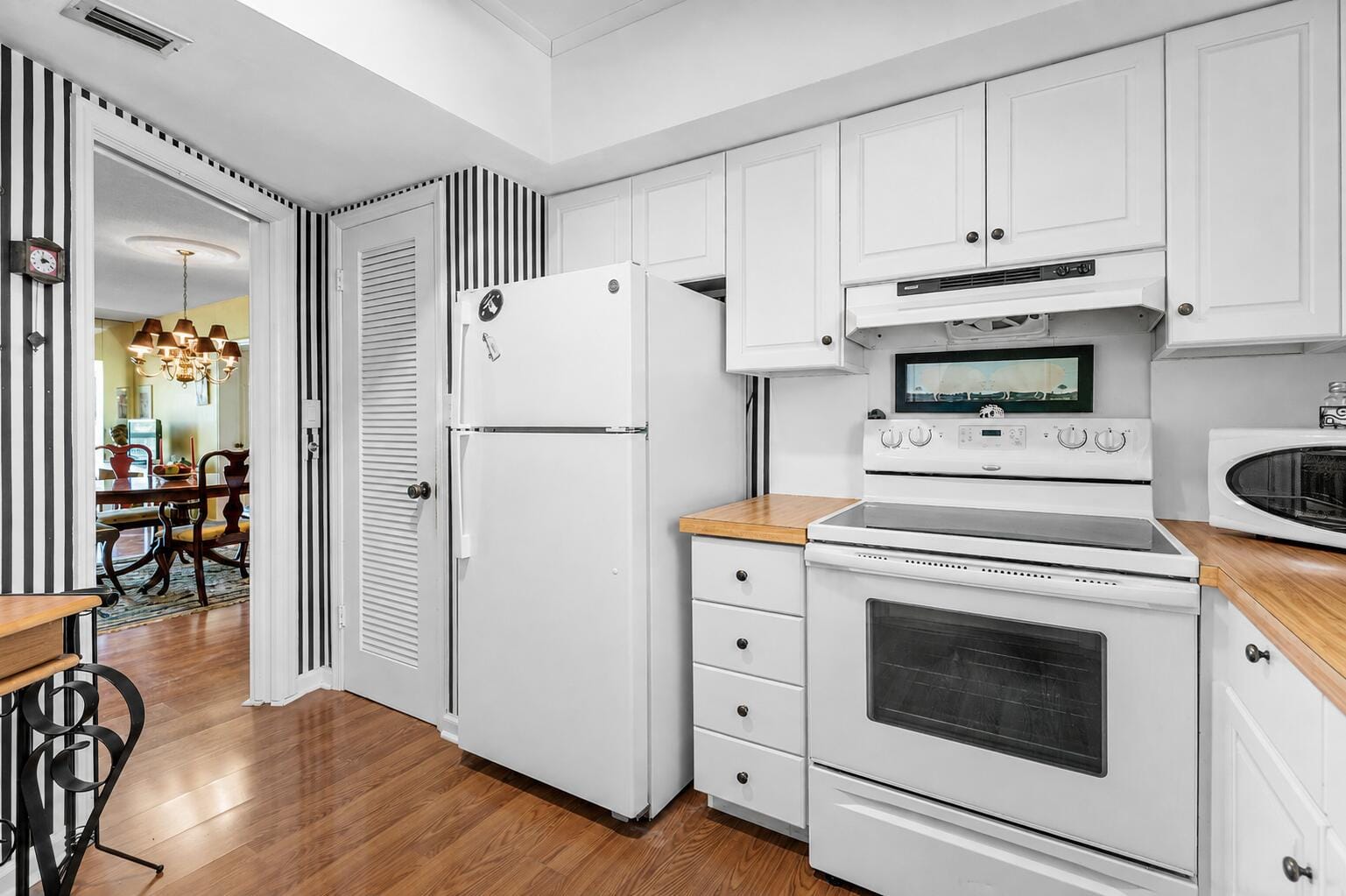 169 Atlantis Boulevard 302, Atlantis, FL 33462 photo 8