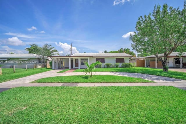 741 NE 8th Street, Pompano Beach, FL 33060