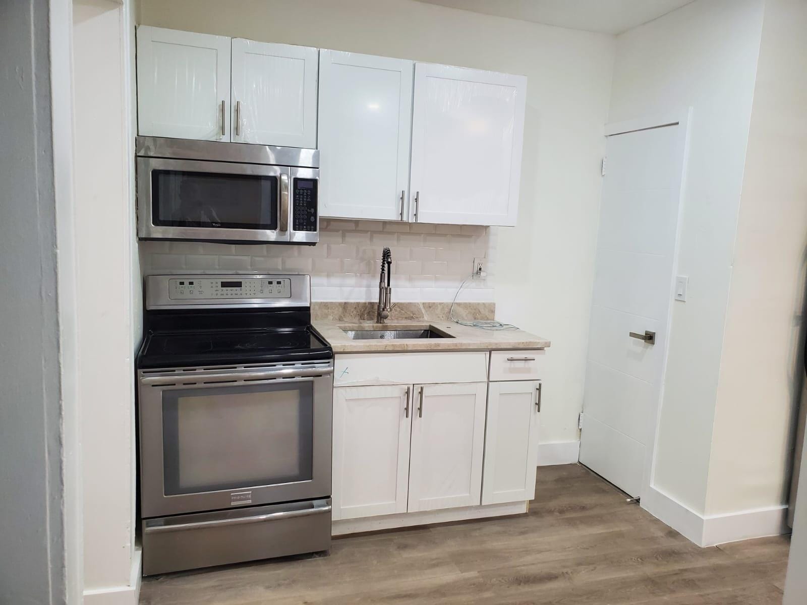 1947 Madison Street 2 — photo 2
