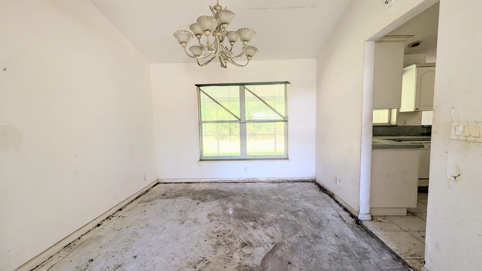 2501 Iroquois Avenue — photo 4