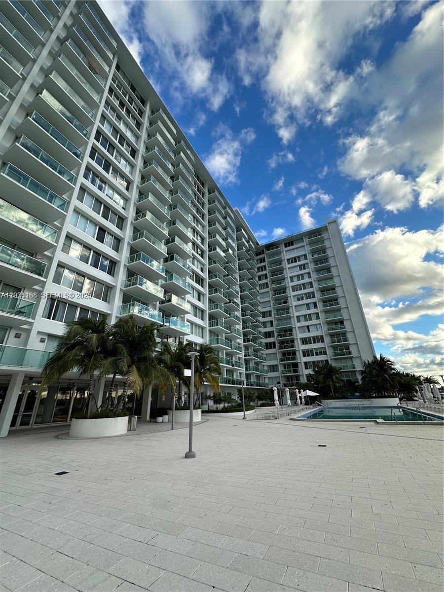 1000 West Avenue 215, Miami Beach, FL 33139