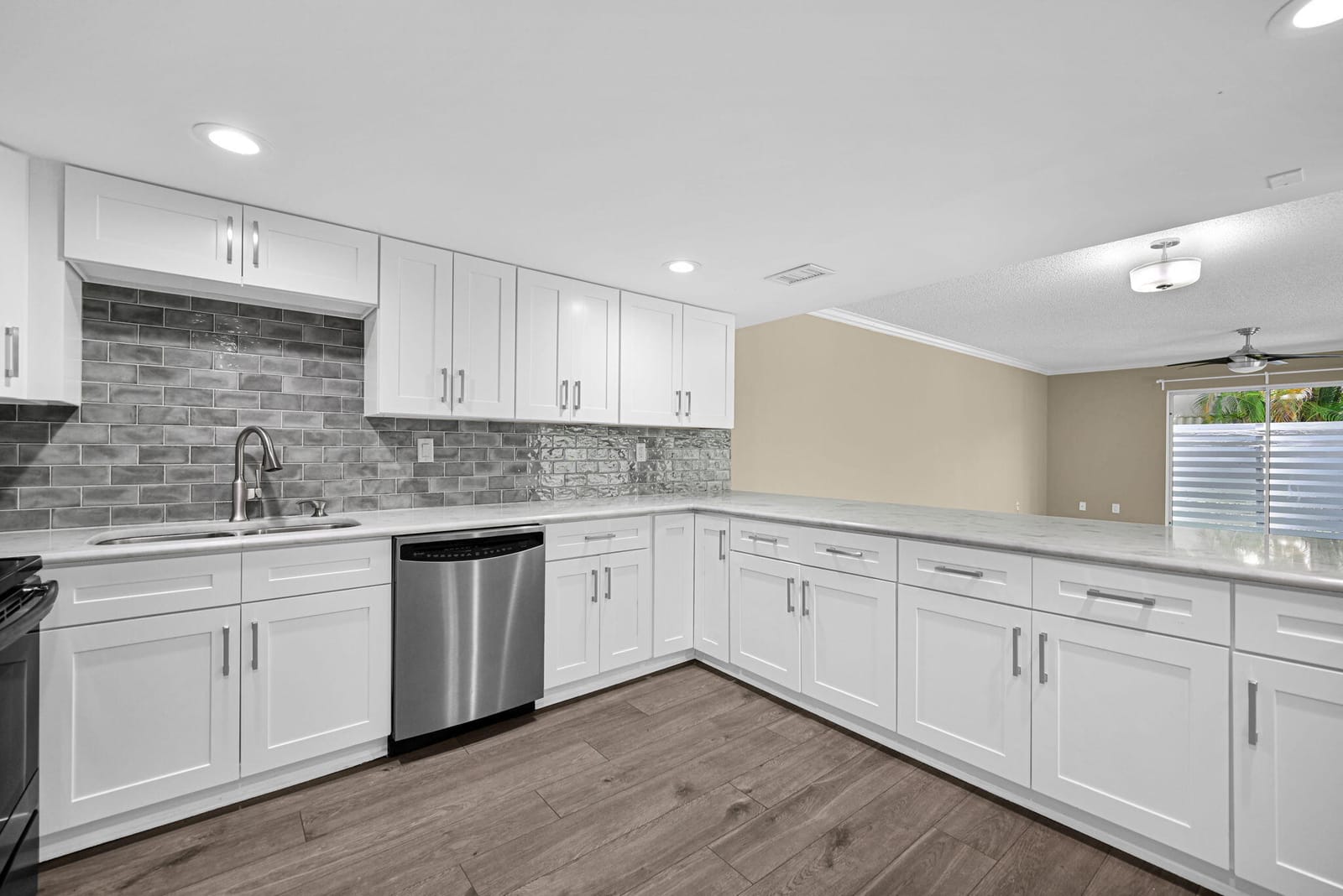 544 NW 98TH Avenue, Plantation, FL 33324 photo 15