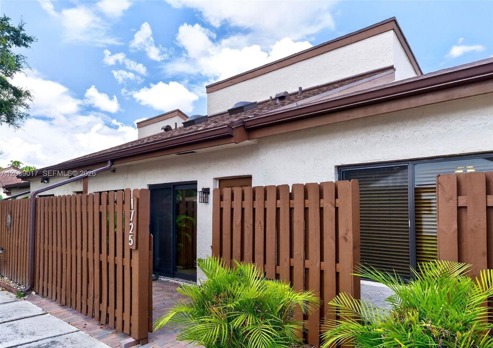 1725 NW 71st Avenue, Plantation, FL 33313 photo 3