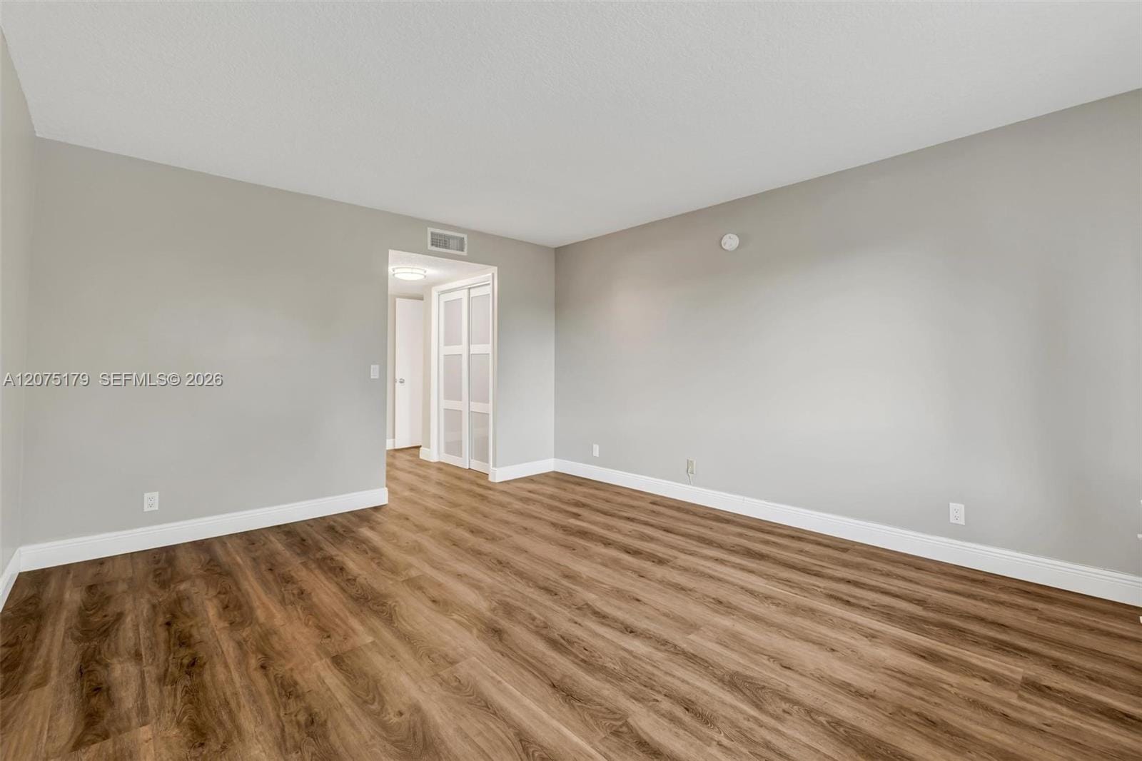 402 Lakeview Drive 201, Weston, FL 33326 photo 13