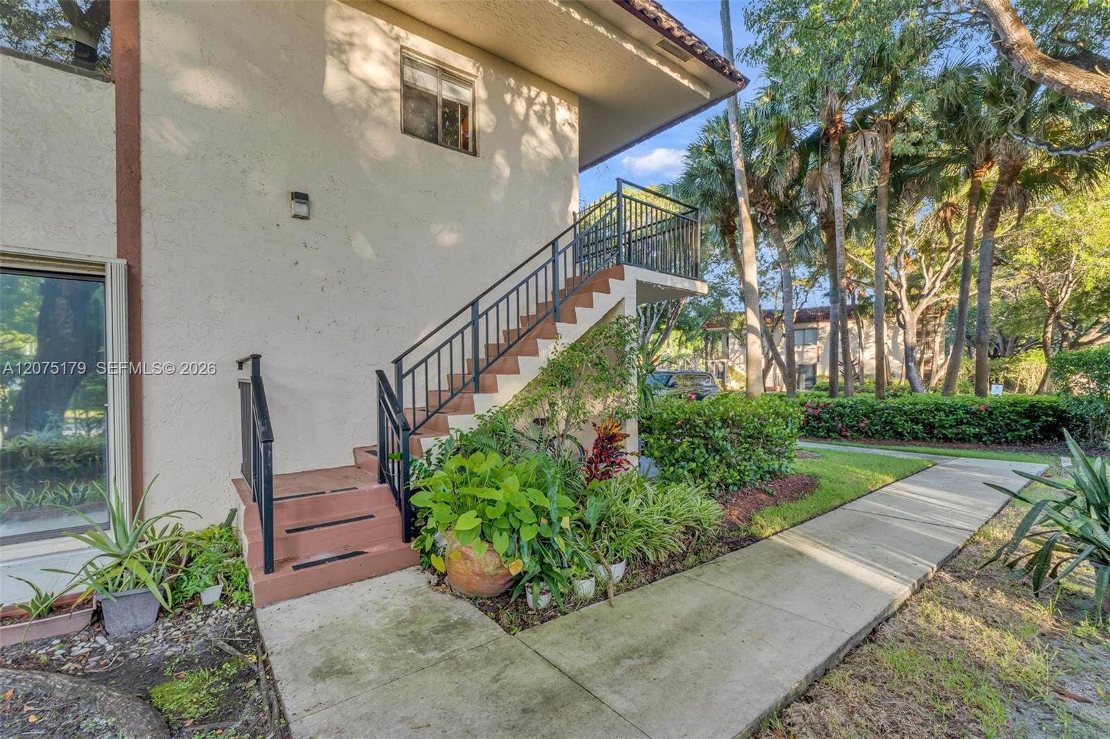 402 Lakeview Drive 201, Weston, FL 33326 photo 25