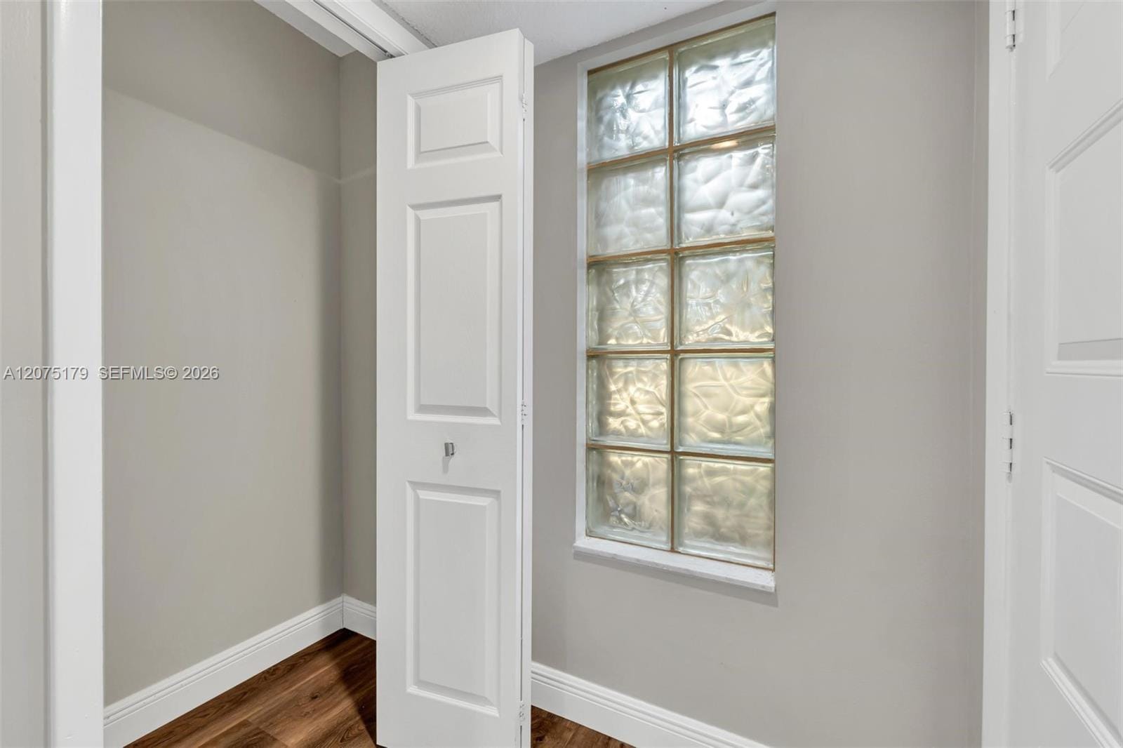 402 Lakeview Drive 201 — photo 7