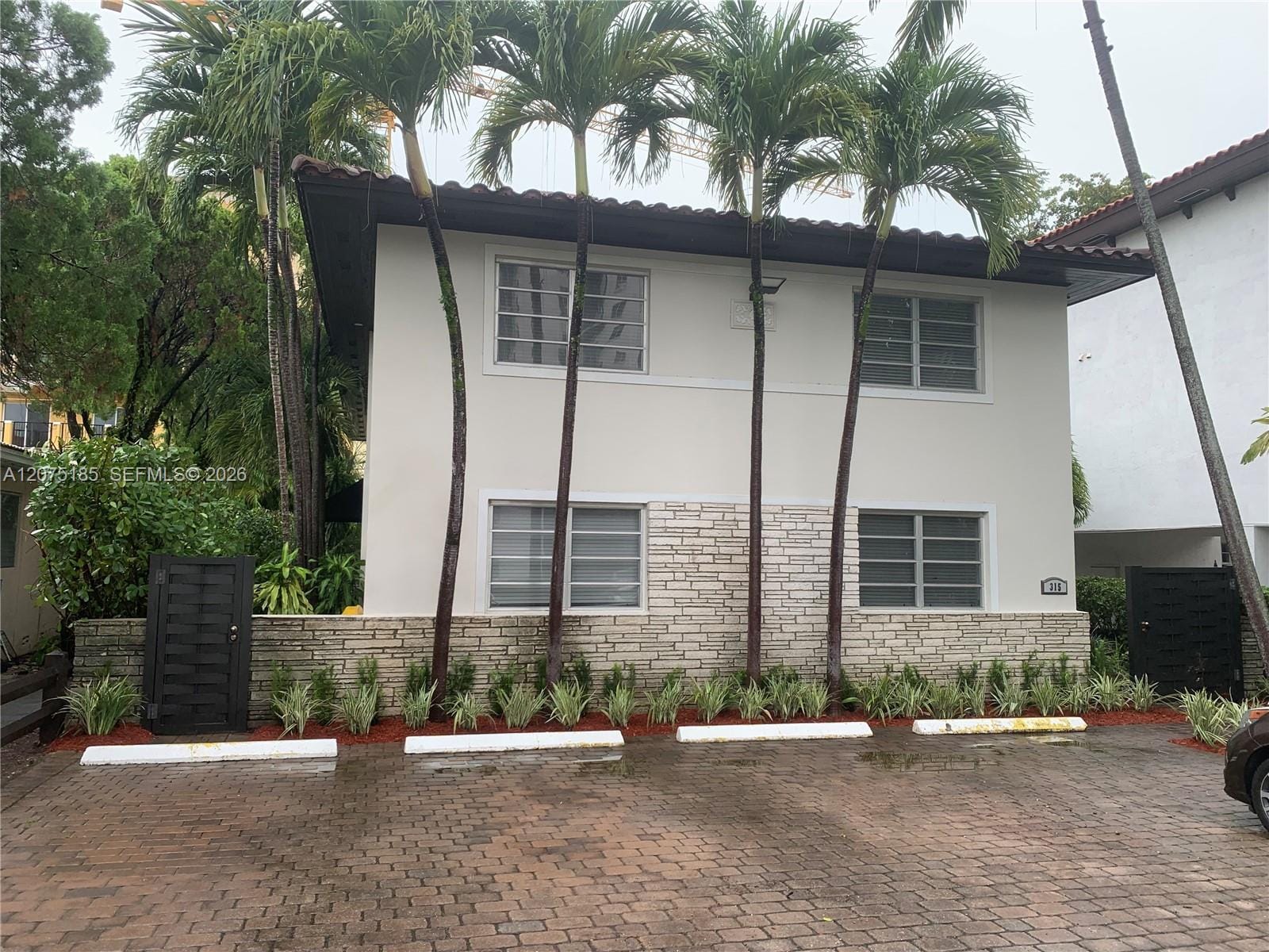 315 Majorca Avenue 3 — photo 12