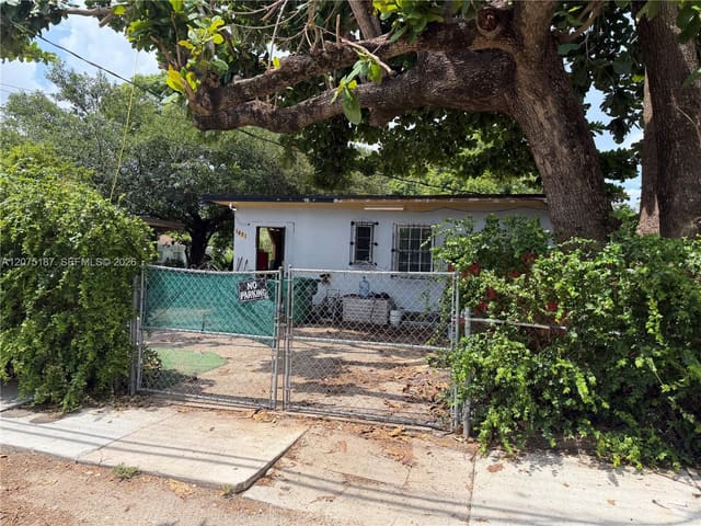1851 NW 34th Street, Featherstone Ridge, Miami, FL