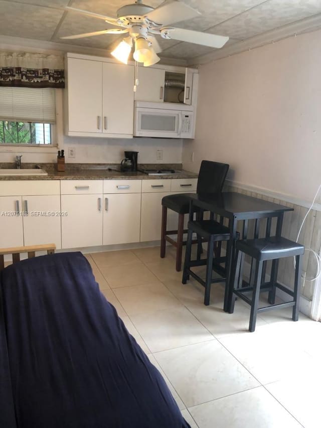 15 SW 5th Street #, Dania Beach, FL 33004