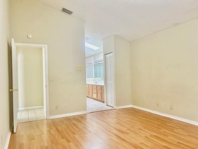 10 Blenheim Court — photo 12