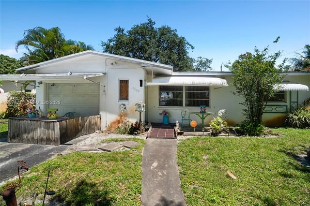 7509 Garfield Street, Hollywood, FL 33024