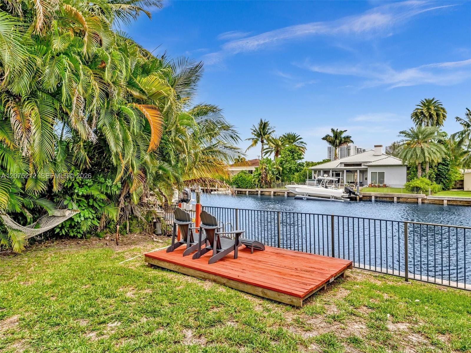 413 Tamarind Drive, Hallandale Beach, FL 33009 photo 11