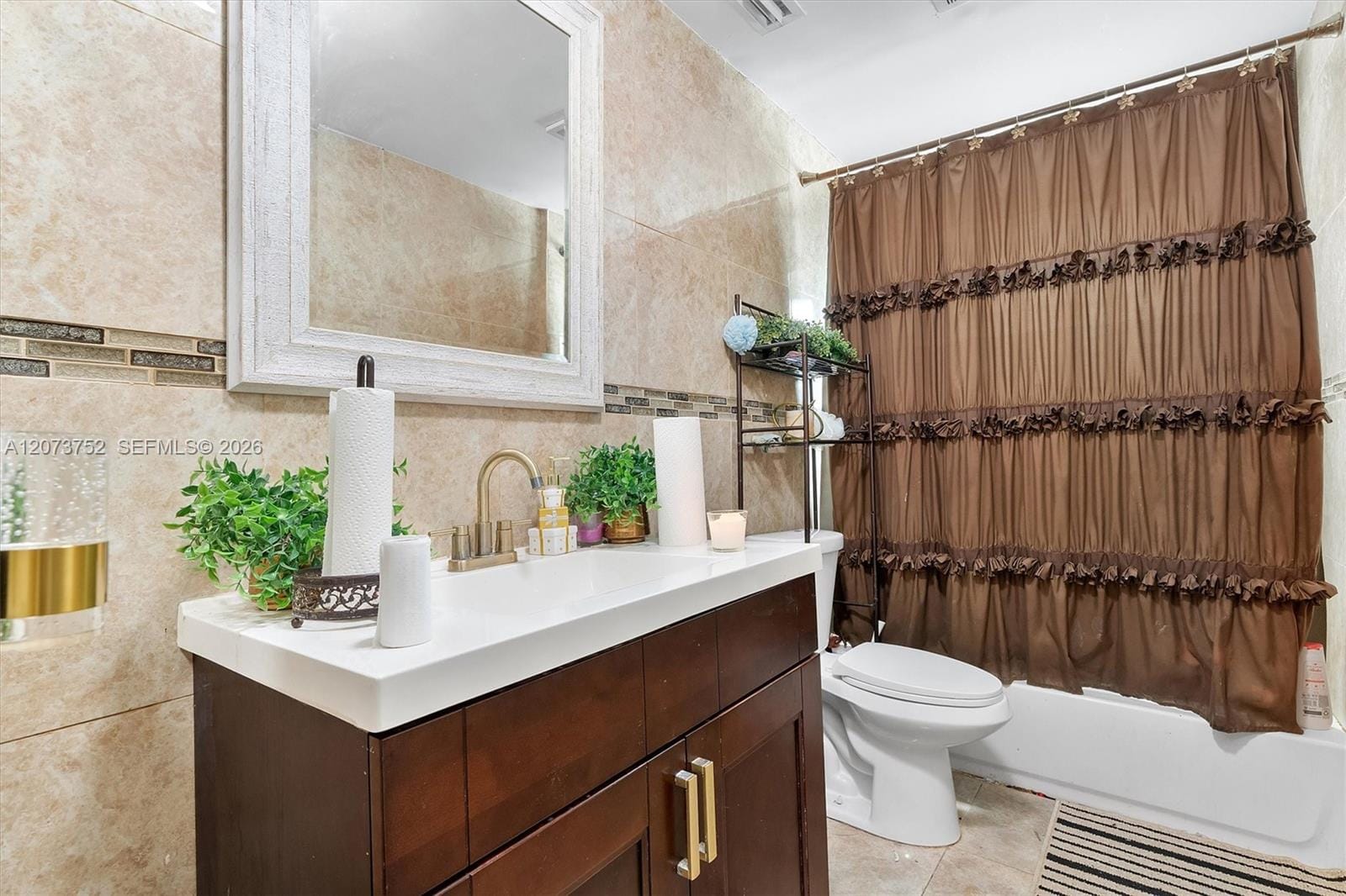 8544 Sheraton Drive — photo 2