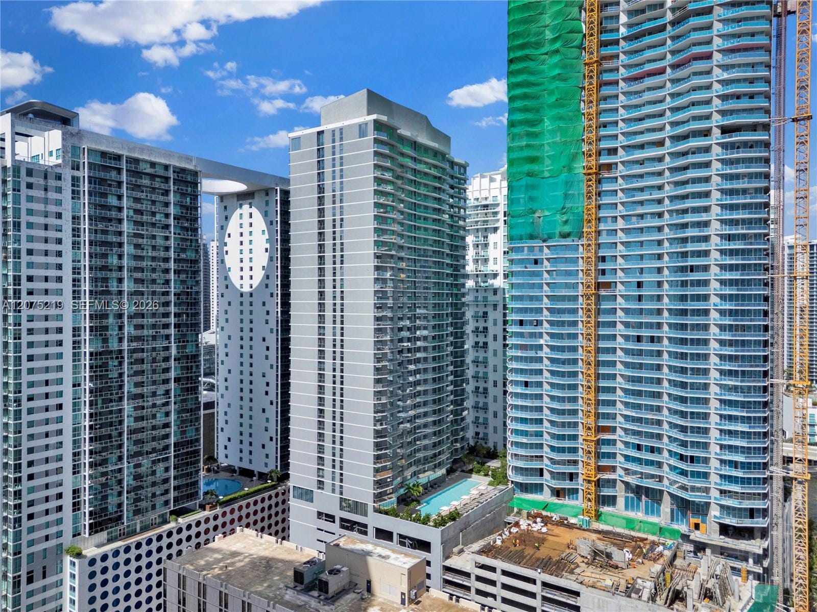 77 SE 5th 2115, Miami, FL 33131 photo 25