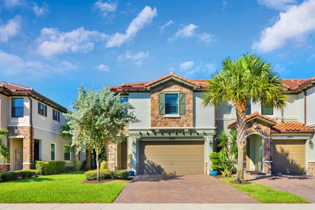 12919 Anthorne Lane, sold in ZIP 33436, Boynton Beach, FL
