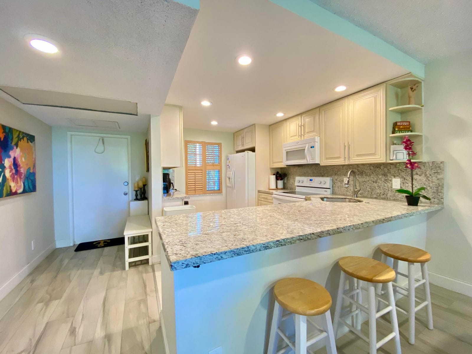 3800 OAKS CLUBHOUSE Drive 311 — photo 2