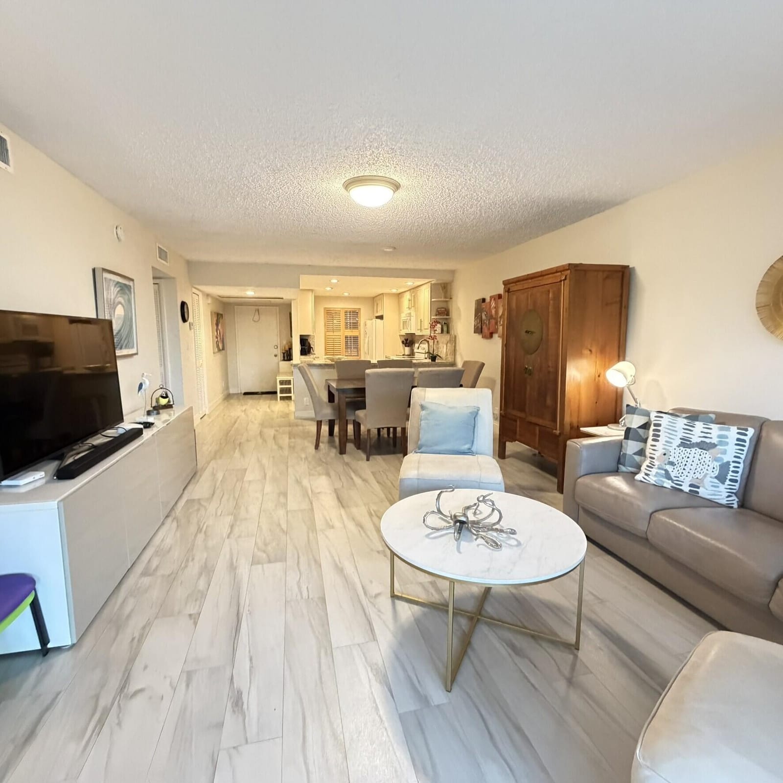 3800 OAKS CLUBHOUSE Drive 311 — photo 4