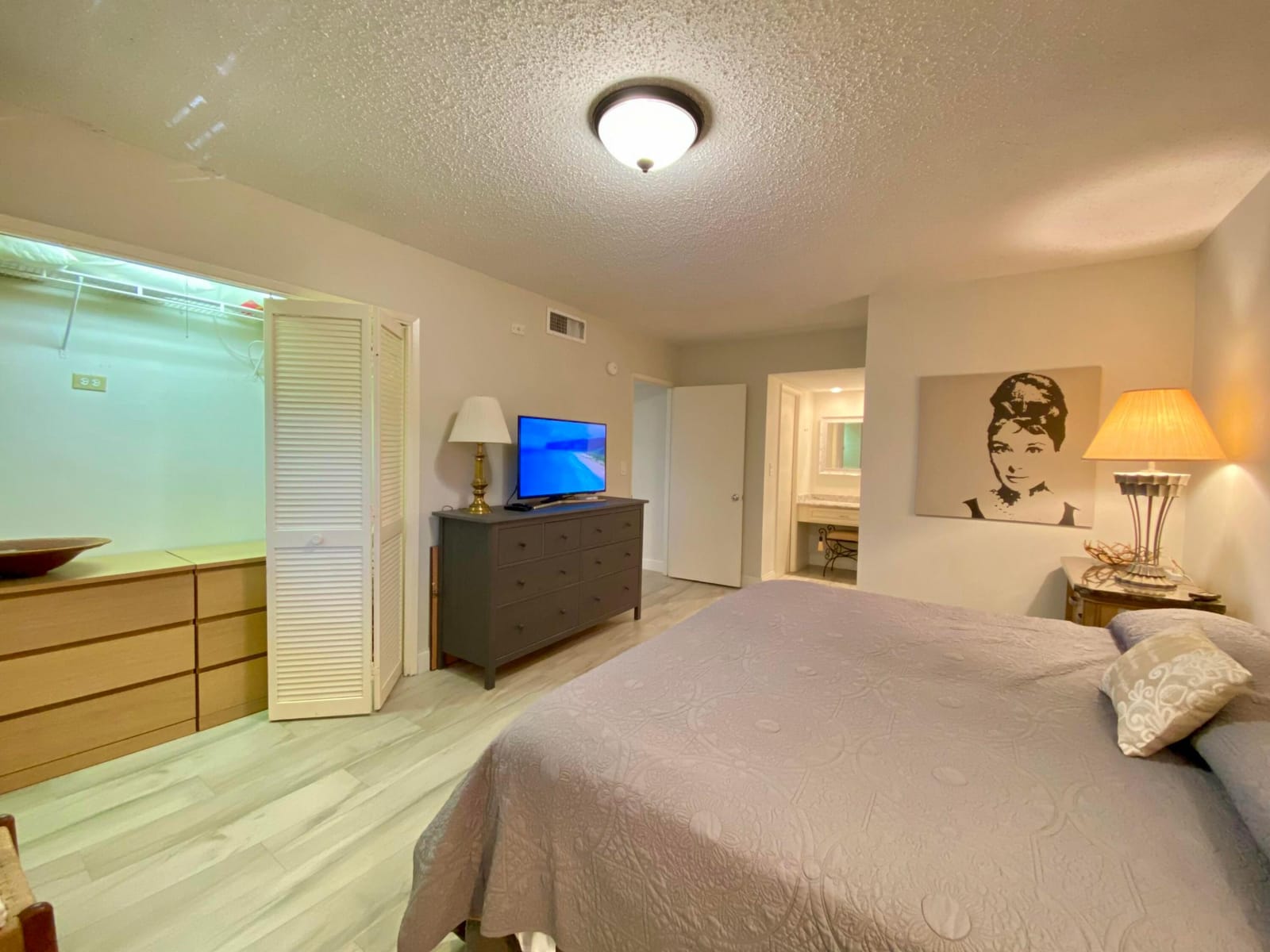 3800 OAKS CLUBHOUSE Drive 311 — photo 6