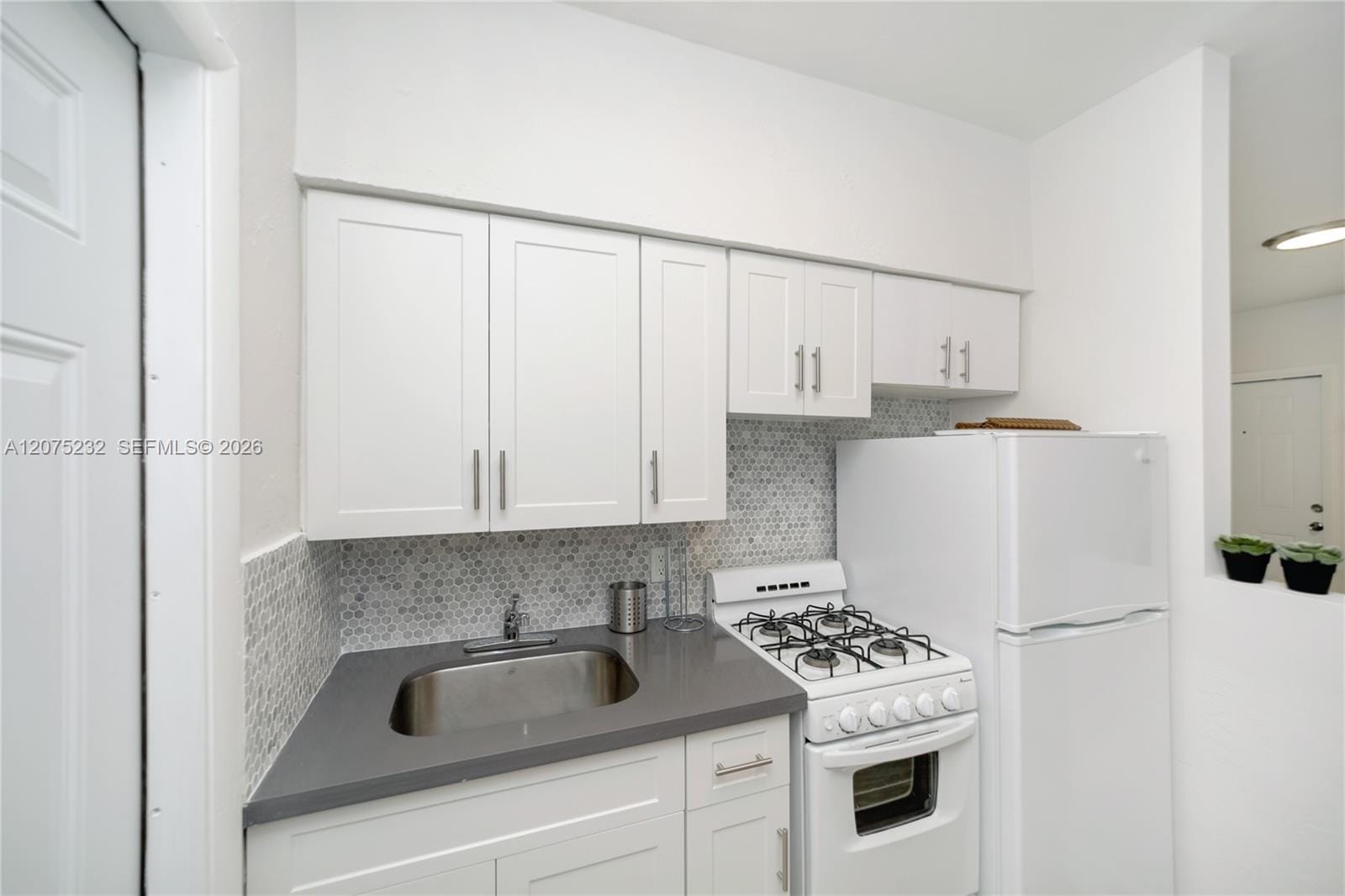 770 NE 123rd Street 18, North Miami, FL 33161 photo 7