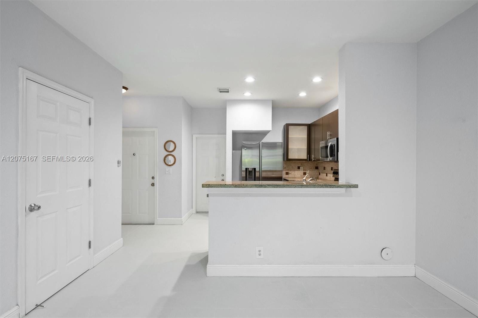 3810 Tree Top Drive — photo 3
