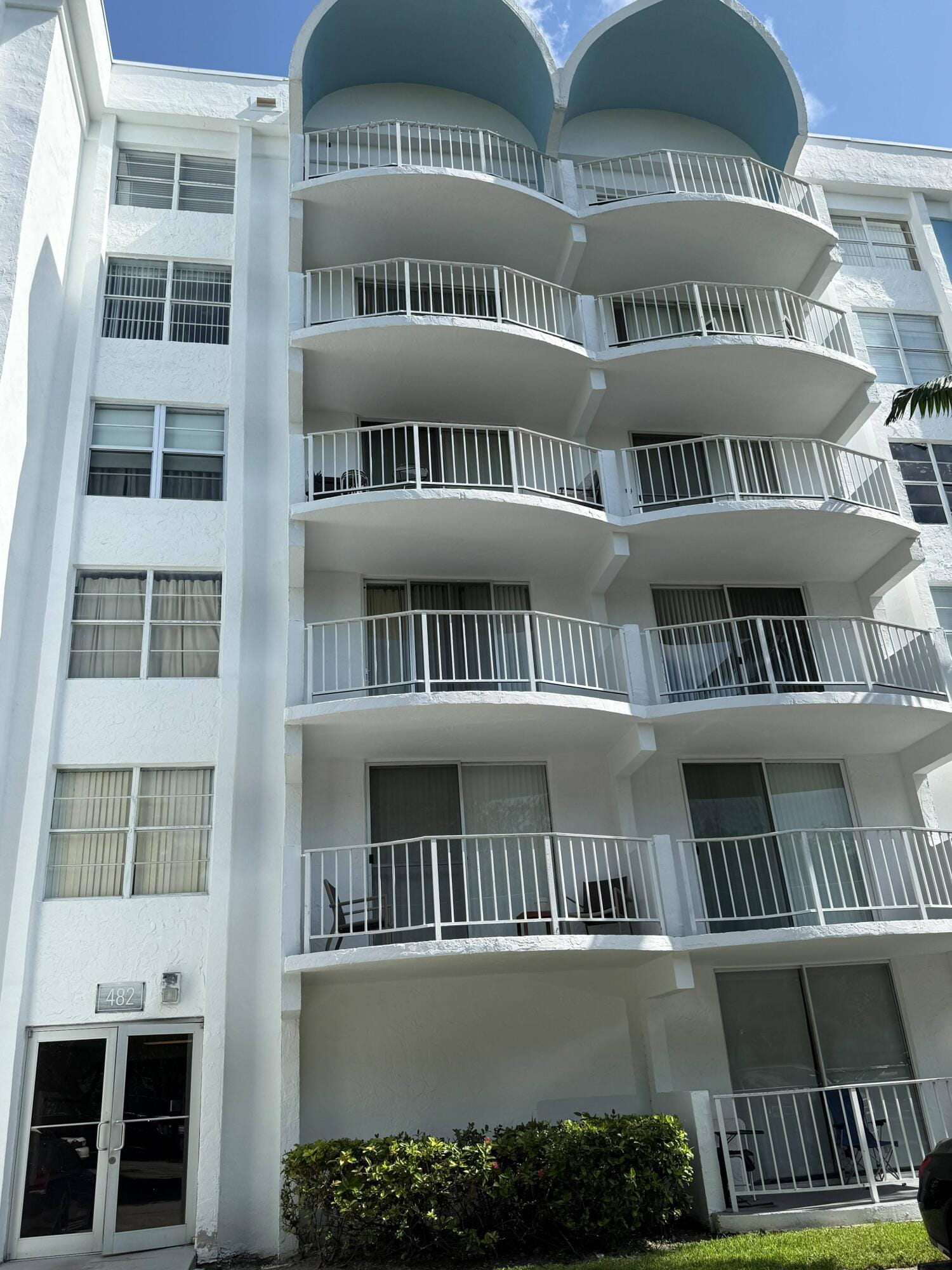 482 NW 165TH ST Road A-301, Miami, FL 33169 photo 2