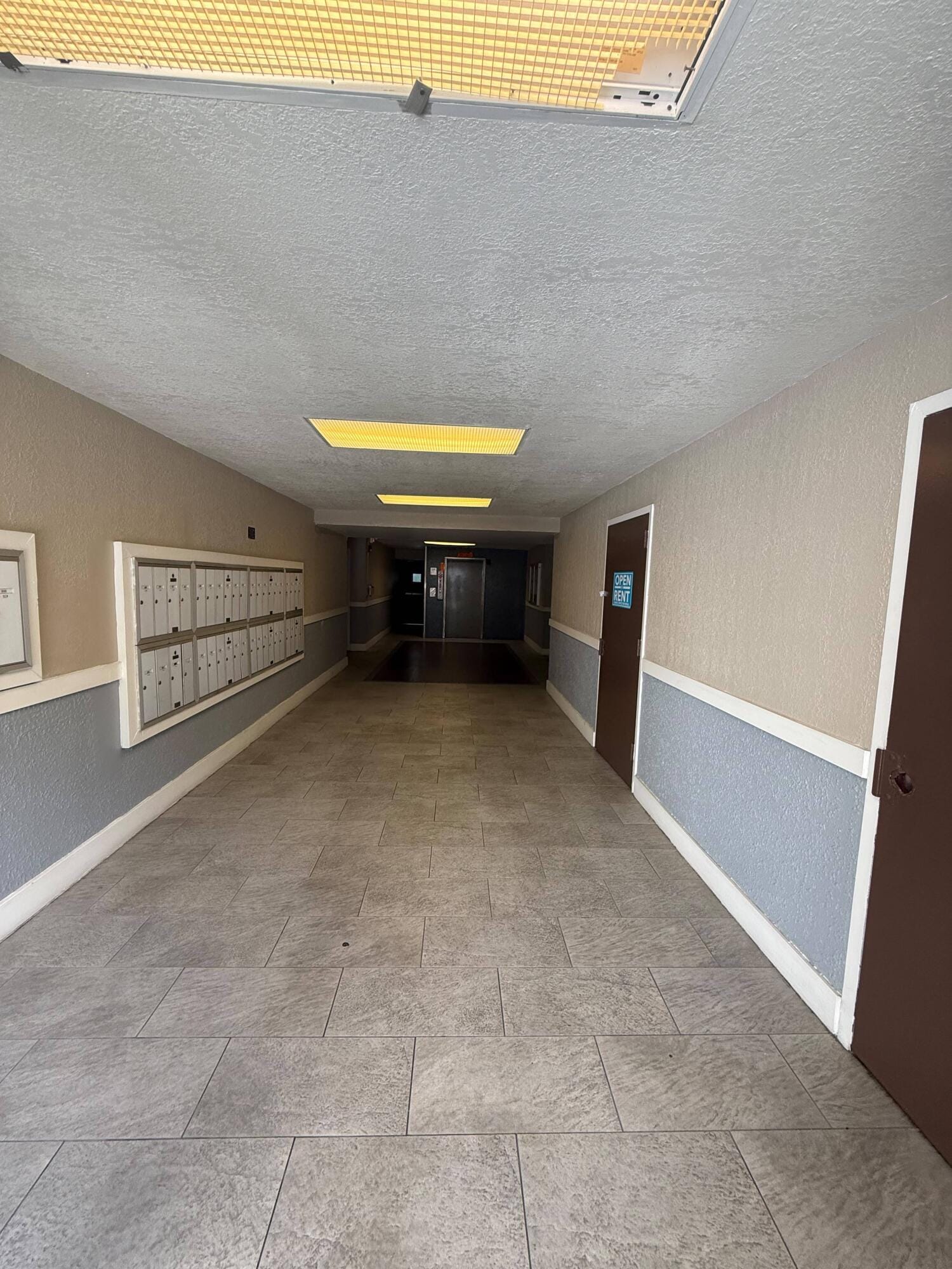 482 NW 165TH ST Road A-301, Miami, FL 33169 photo 4