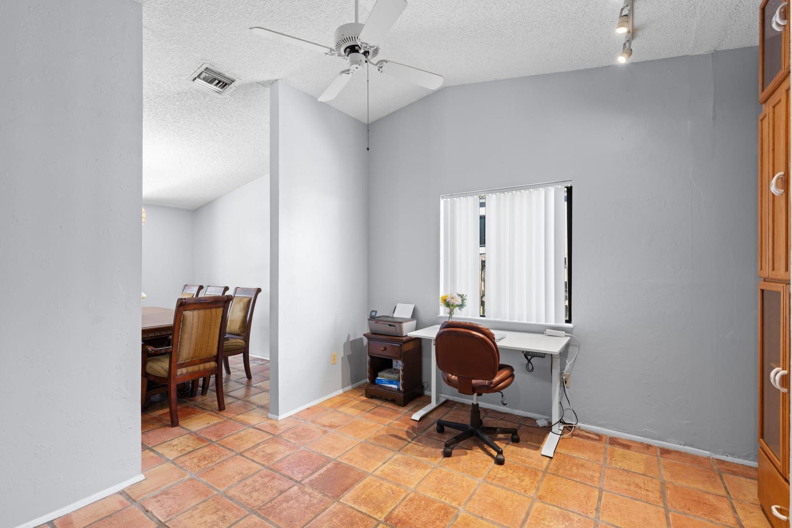 108 Cambridge Lane — photo 10