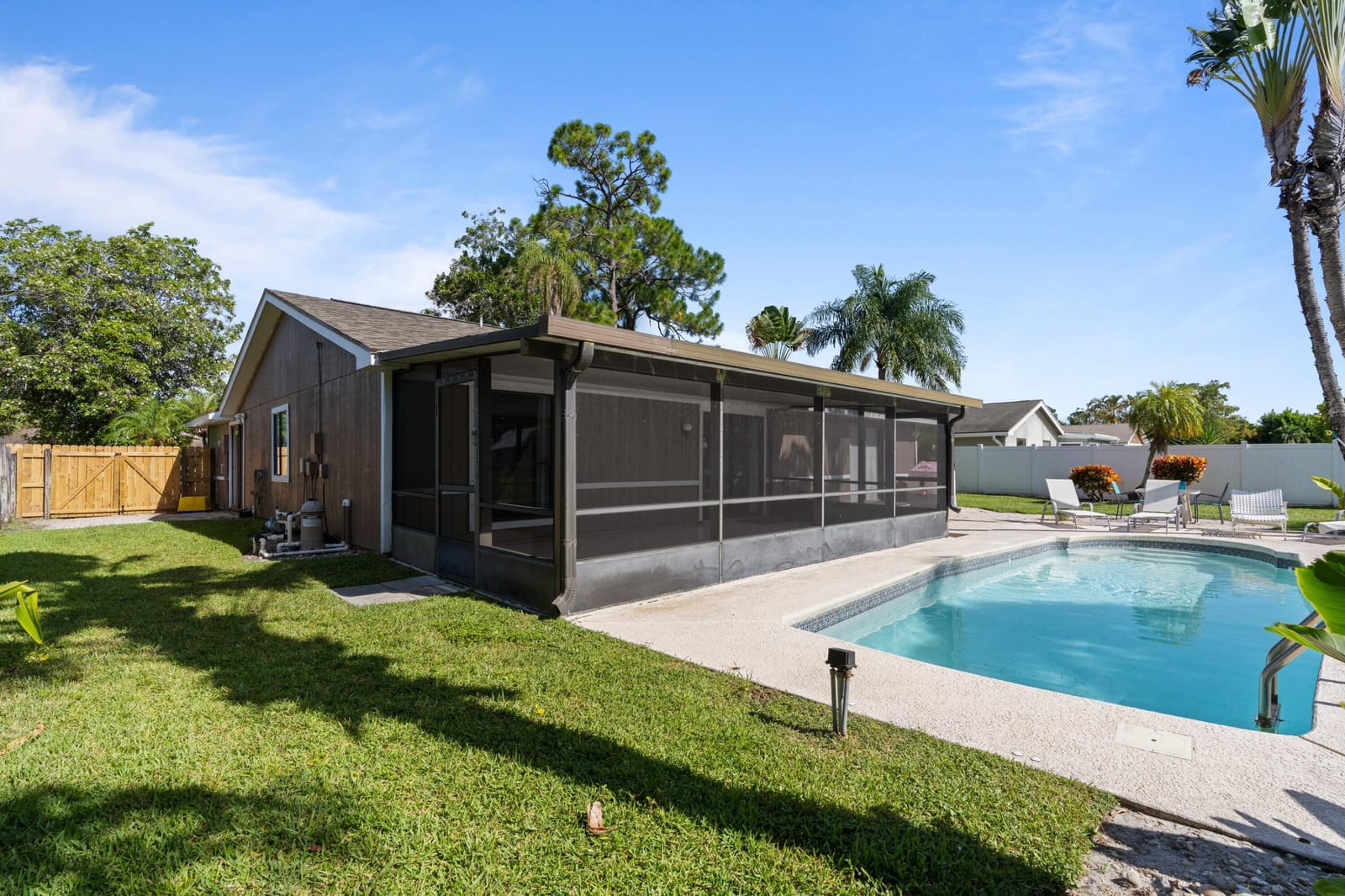 108 Cambridge Lane, Royal Palm Beach, FL 33411 photo 21
