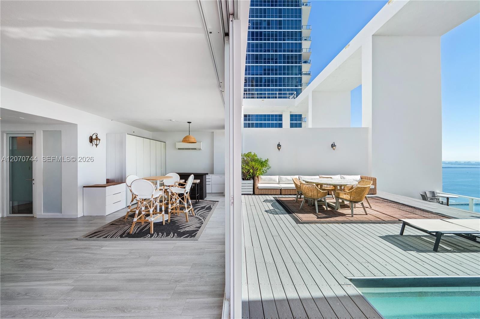 1040 Biscayne Boulevard 4602 — photo 2