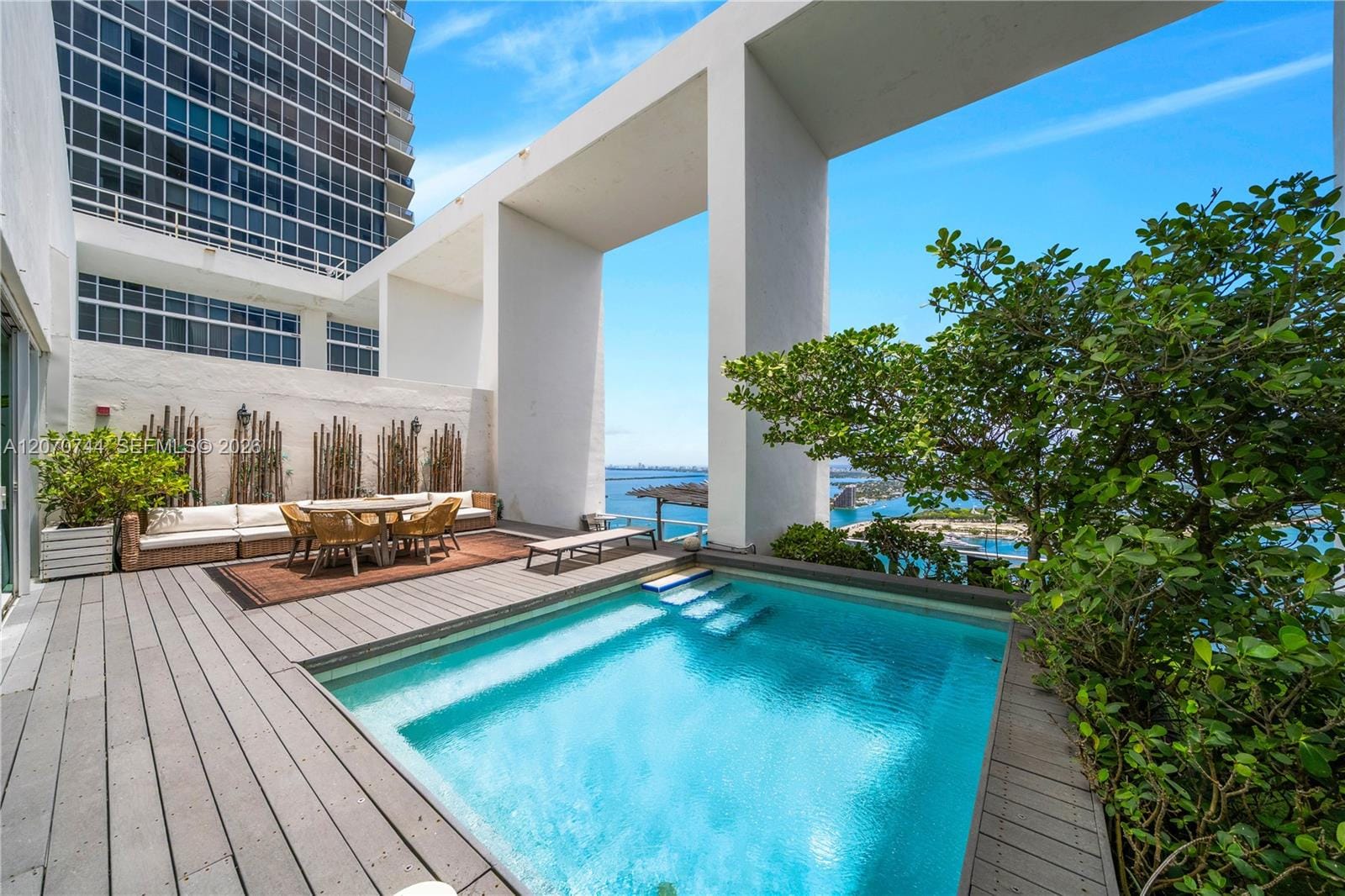 1040 Biscayne Boulevard 4602 — photo 3