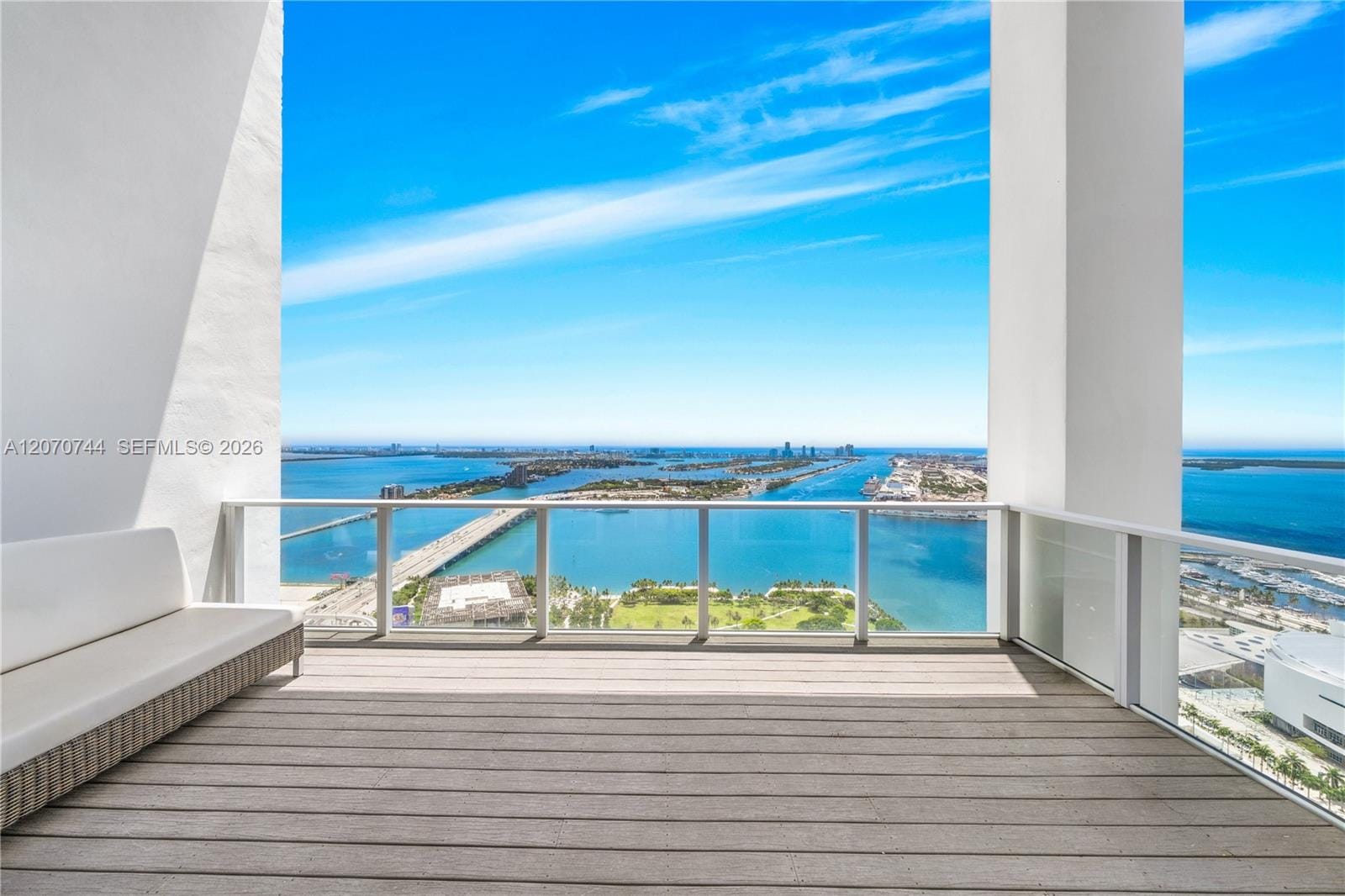 1040 Biscayne Boulevard 4602 — photo 9