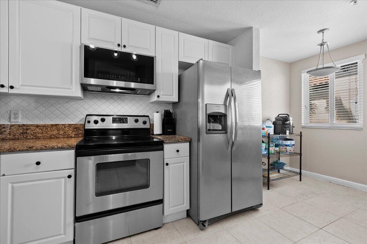 1403 Coastal Bay Boulevard — photo 3