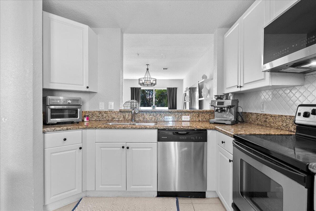 1403 Coastal Bay Boulevard — photo 4