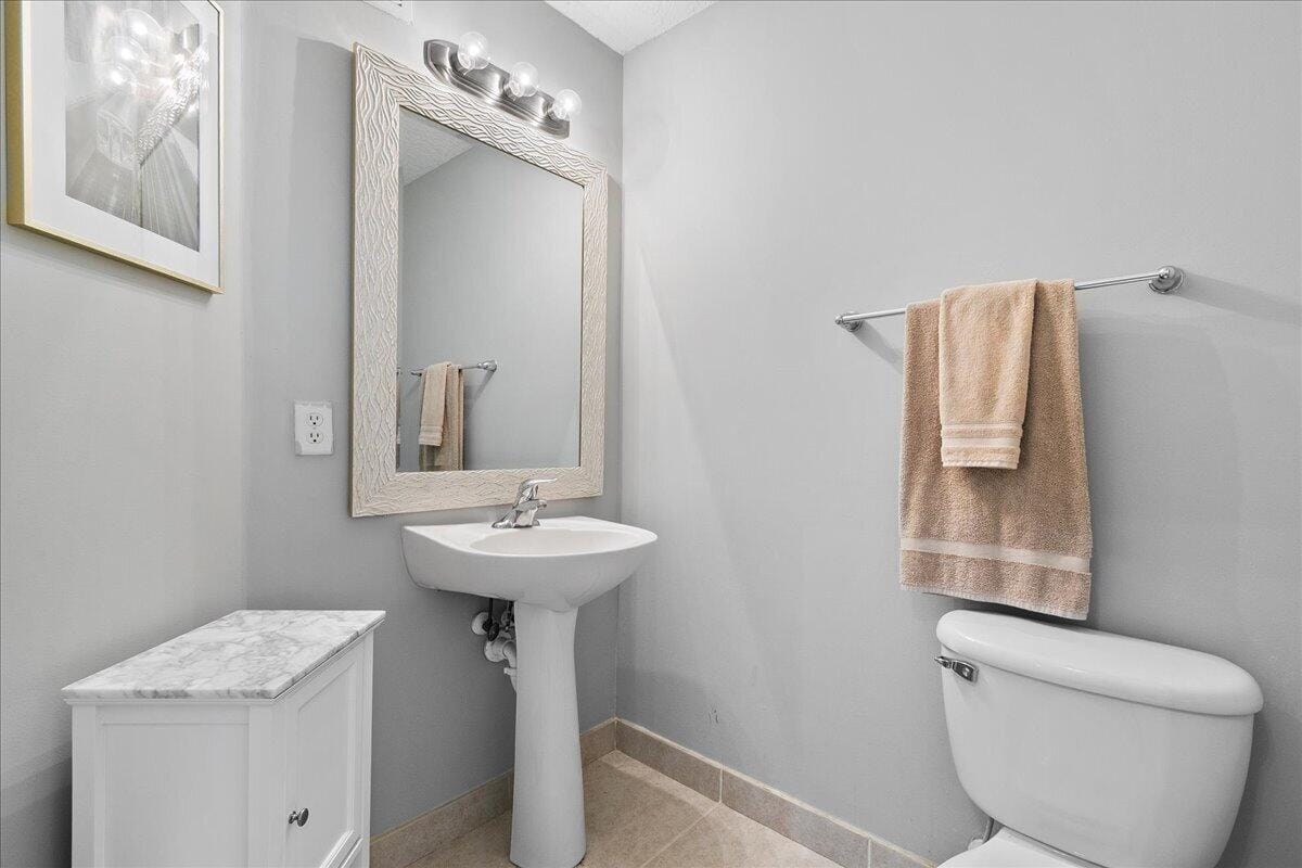1403 Coastal Bay Boulevard — photo 10