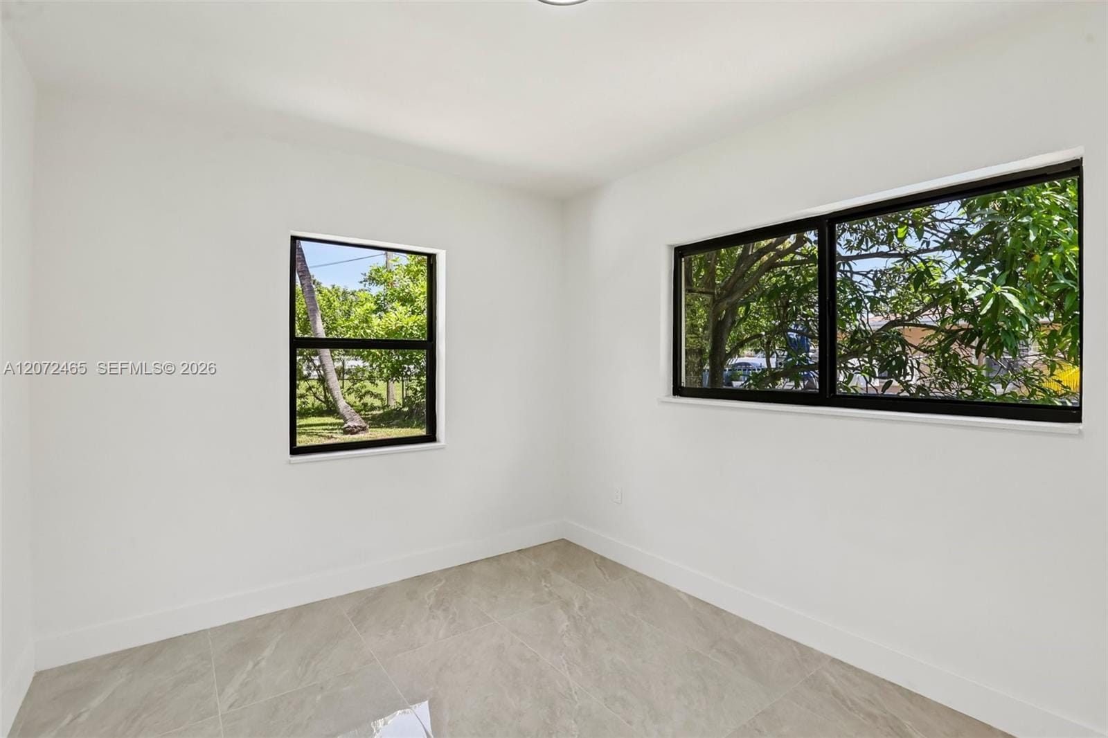 521 NW 189th Terrace, Miami Gardens, FL 33169 photo 27