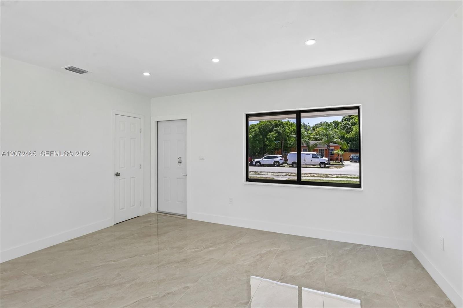 521 NW 189th Terrace — photo 10