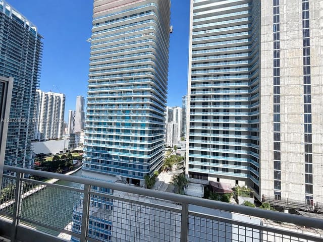 690 SW 1st Court 2318, Miami, FL 33130