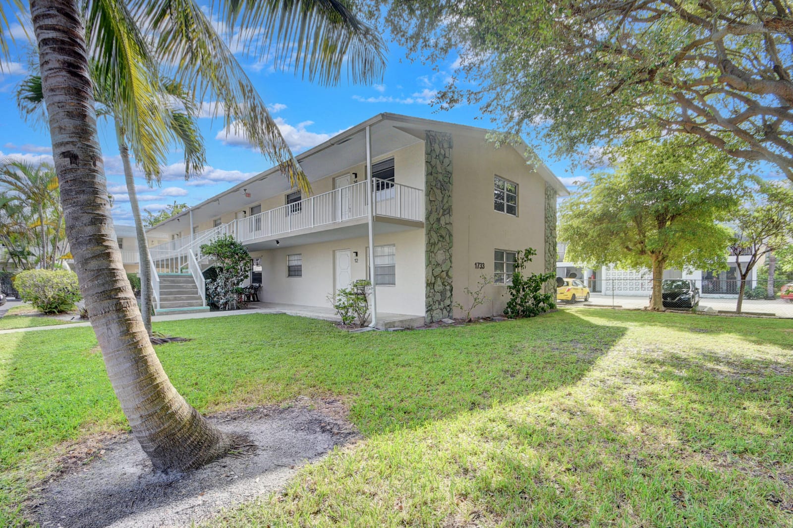 1733 3rd Avenue N 24, Lake Worth, FL 33460 photo 2