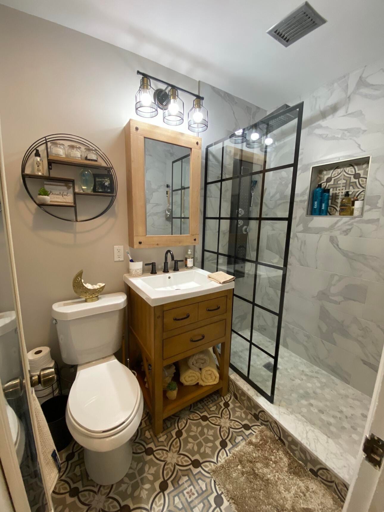 1326 Lake Erie Drive — photo 3