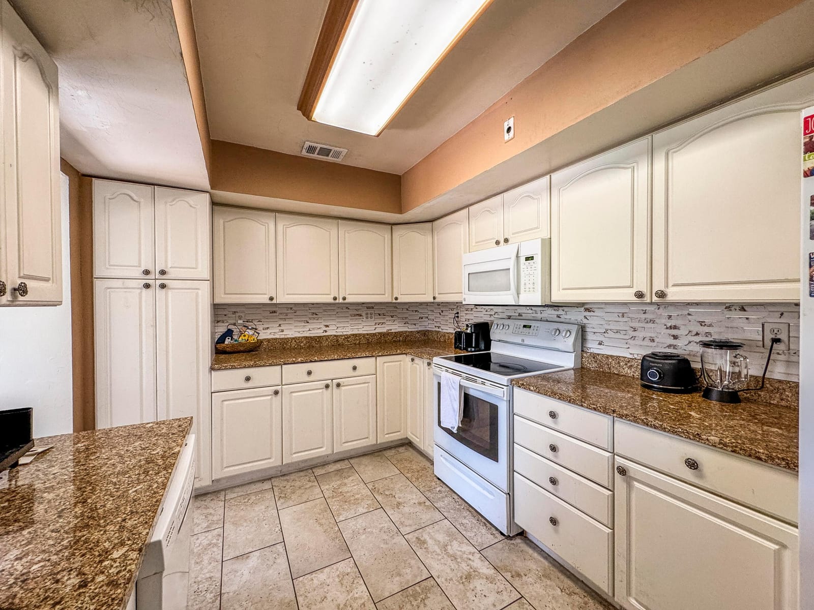 1326 Lake Erie Drive — photo 7