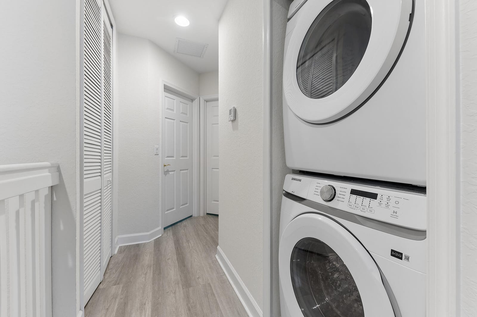 428 Bayfront Drive — photo 3