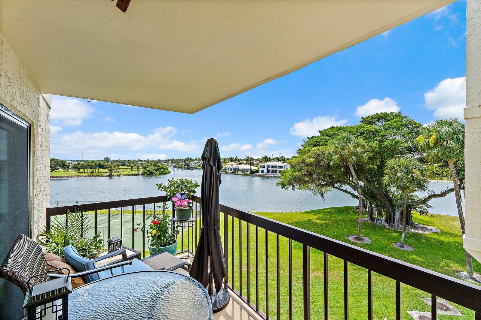 374 Golfview Road 405, North Palm Beach, FL 33408 photo 15