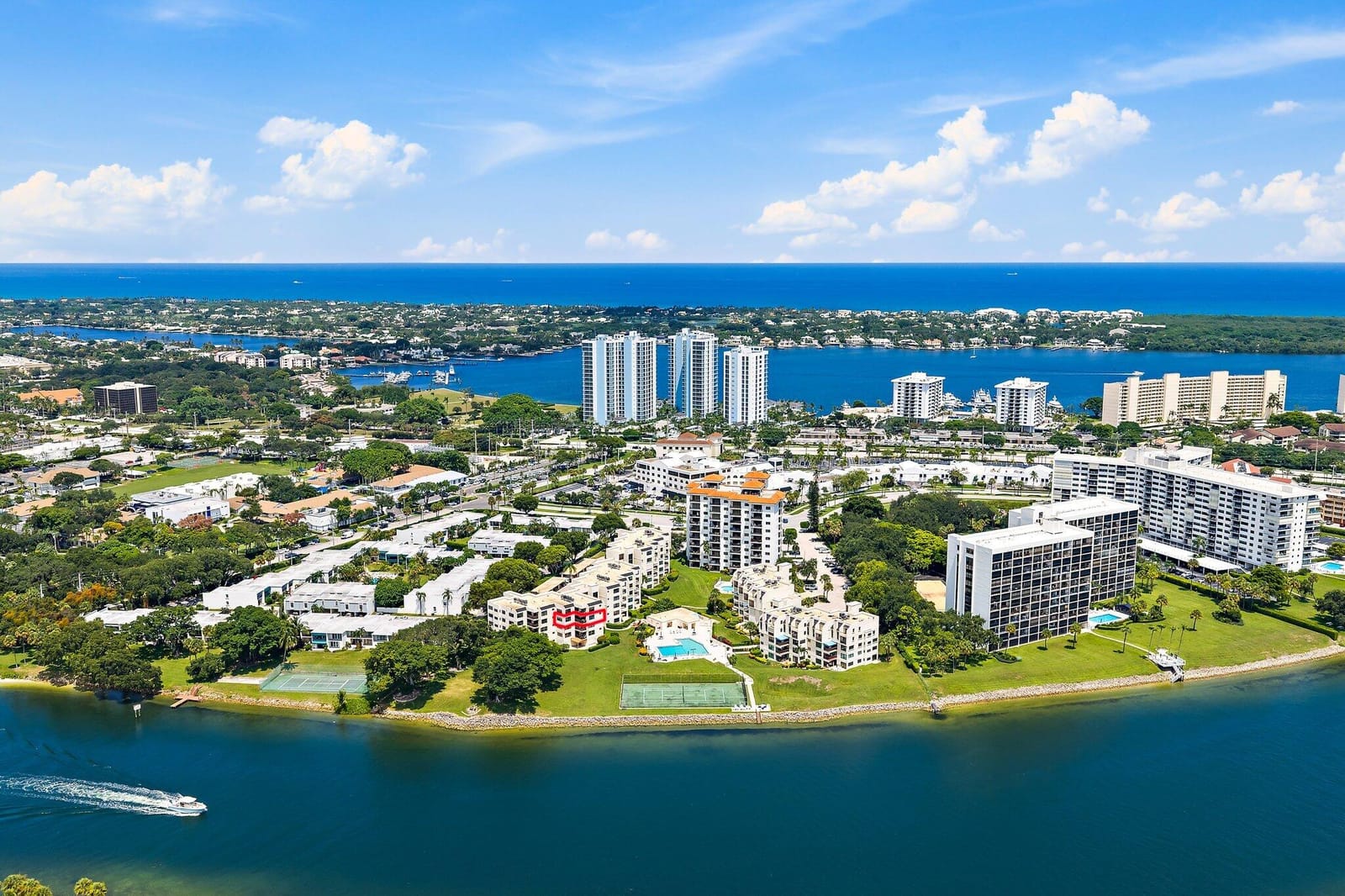 374 Golfview Road 405, North Palm Beach, FL 33408 photo 19