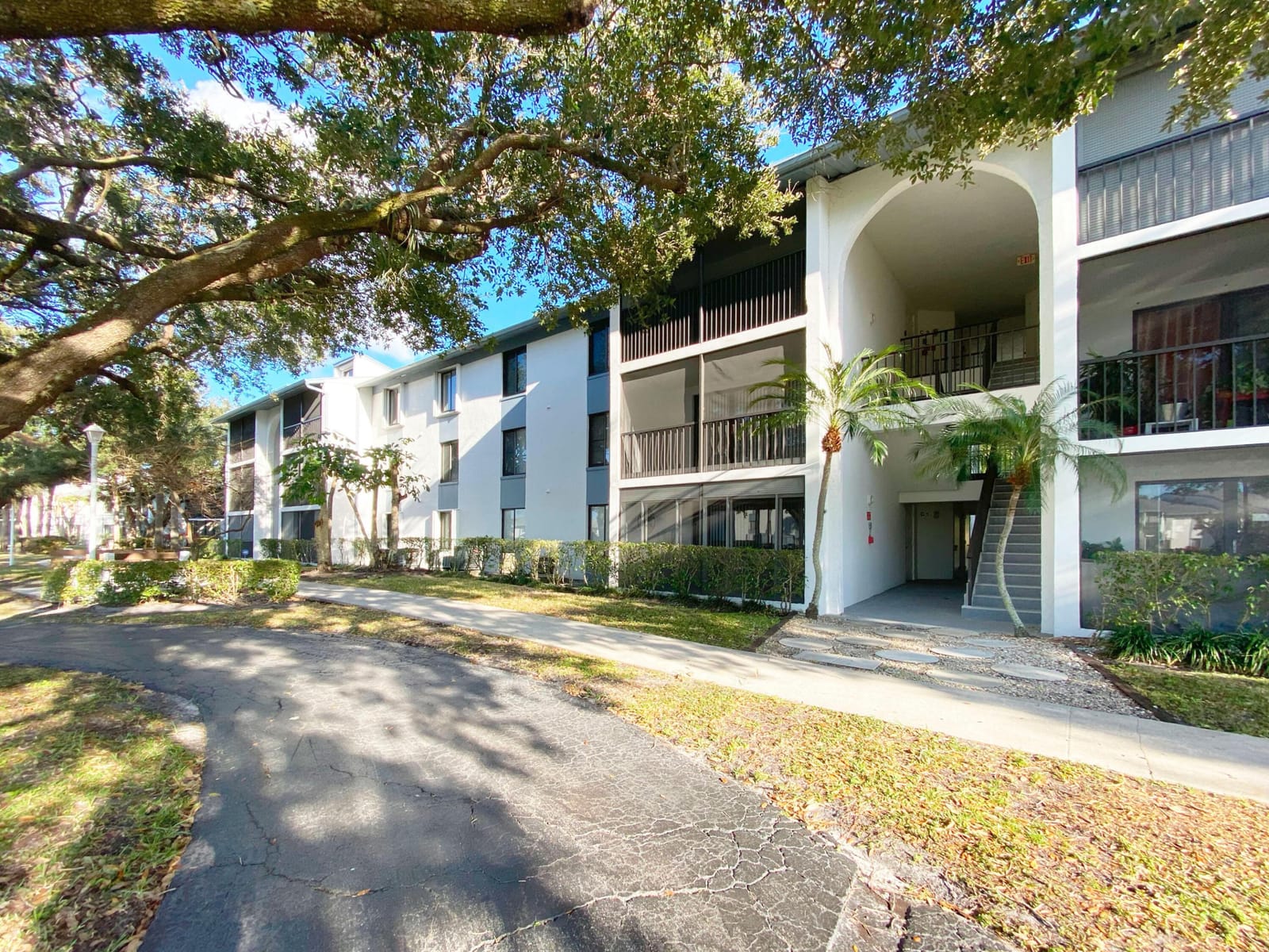 1015 GREEN PINE Boulevard C2, West Palm Beach, FL 33409