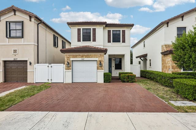 3567 W 110TH Terrace, Aquabella North, Hialeah, FL