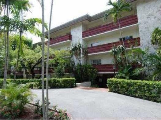 1205 Mariposa Avenue 416, Coral Gables, FL 33146