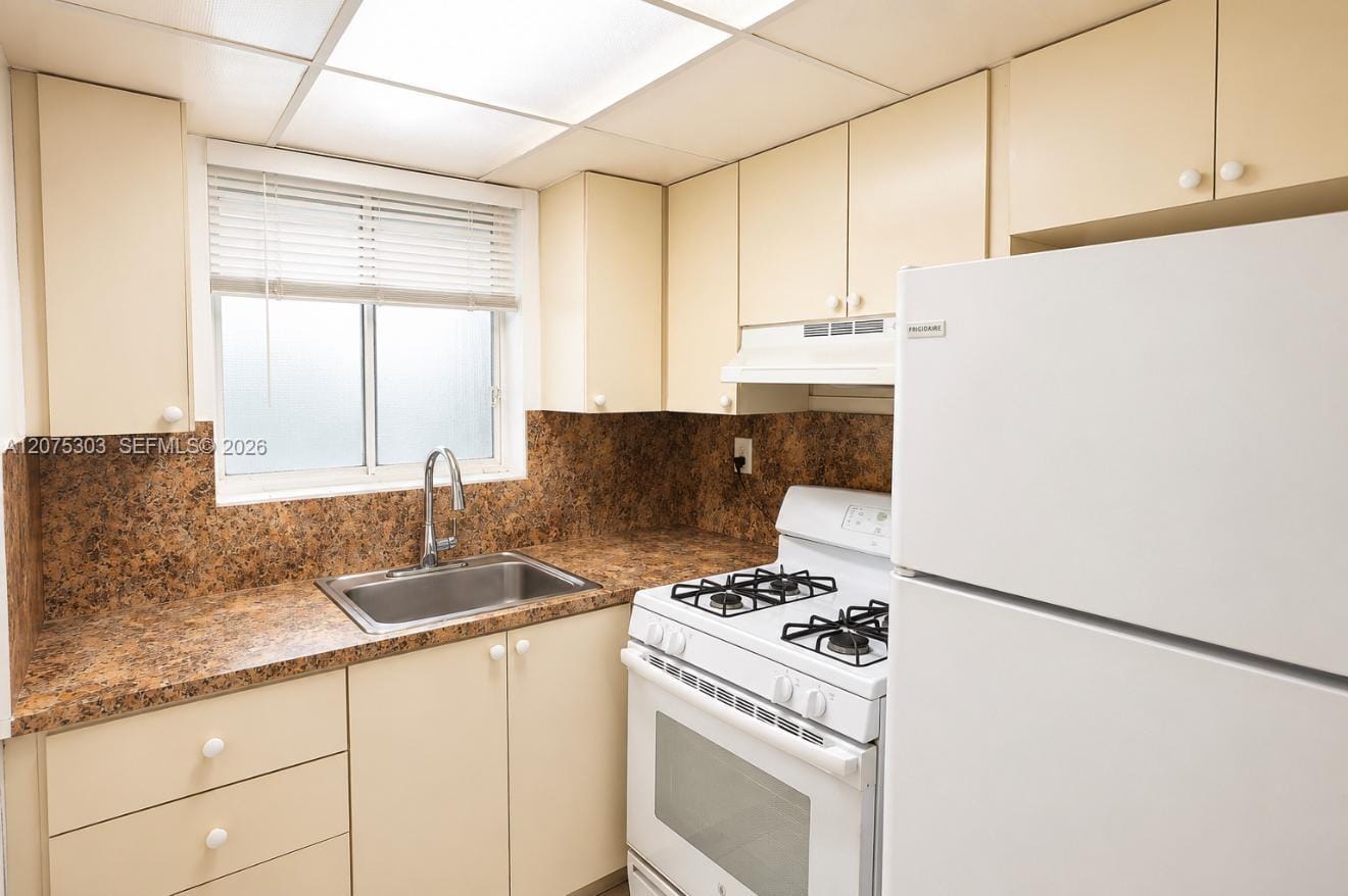 2799 E 4th Avenue 7, Hialeah, FL 33013