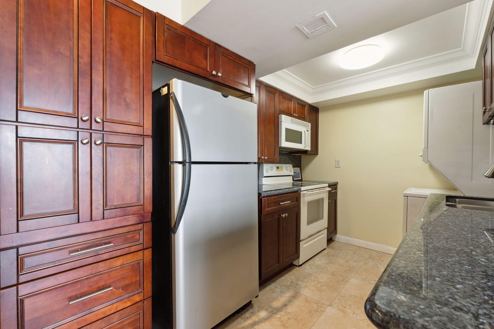 734 Executive Center Drive 23 — photo 3