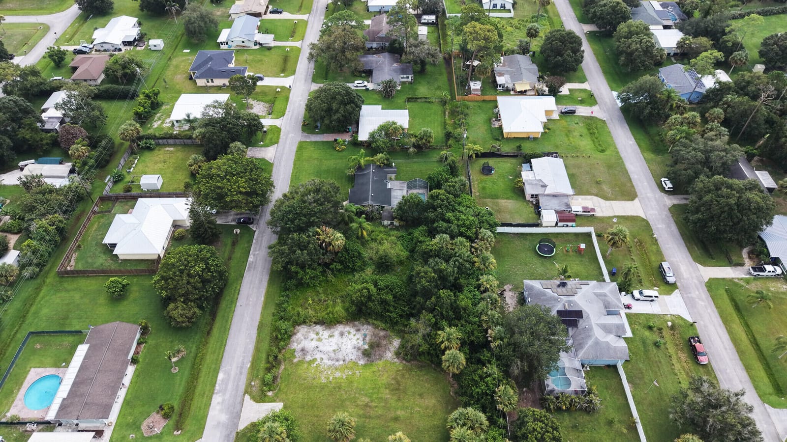 8001 Lockwood Drive — photo 4
