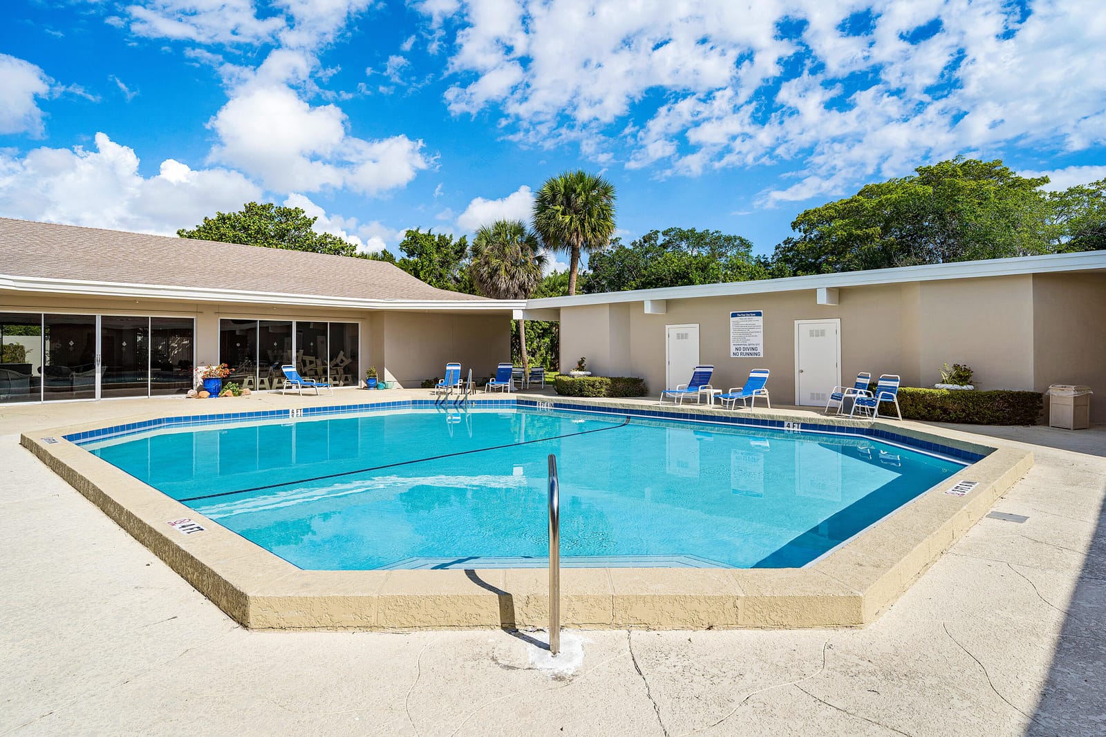 315 CIRCLE Drive S 201, Boynton Beach, FL 33435 photo 13